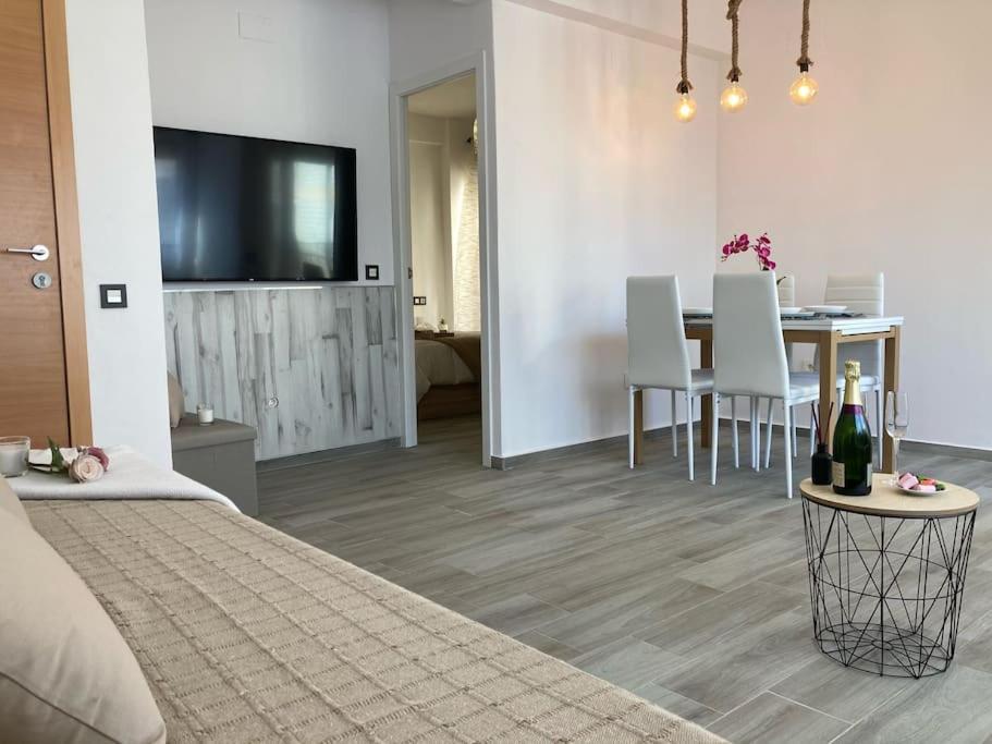 Coqueto Apartamento De Playa Con Piscina Y Terraza Βαλένθια Εξωτερικό φωτογραφία